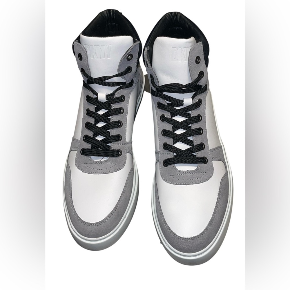 DKNY HIGH TOP LEATHER SNEAKERS MEN STYLE MMDKS106 WGY WHITE/GRAY COLOR SIZE 12M*